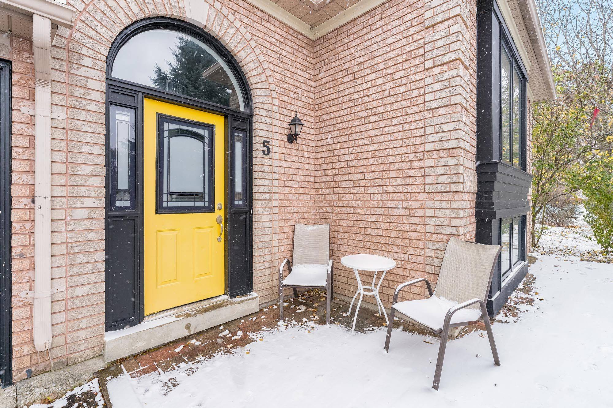 Wasaga Beach, ON L9Z 1G4,5 Harbour CRES