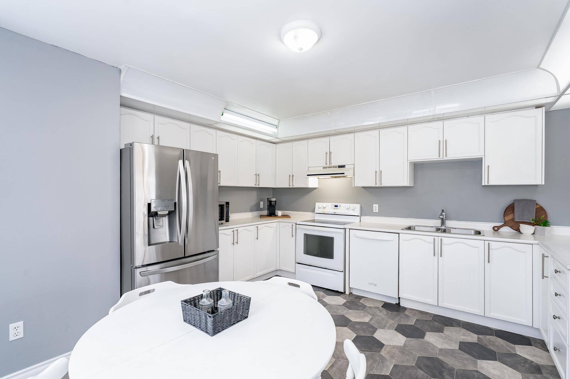 Wasaga Beach, ON L9Z 1G4,5 Harbour CRES