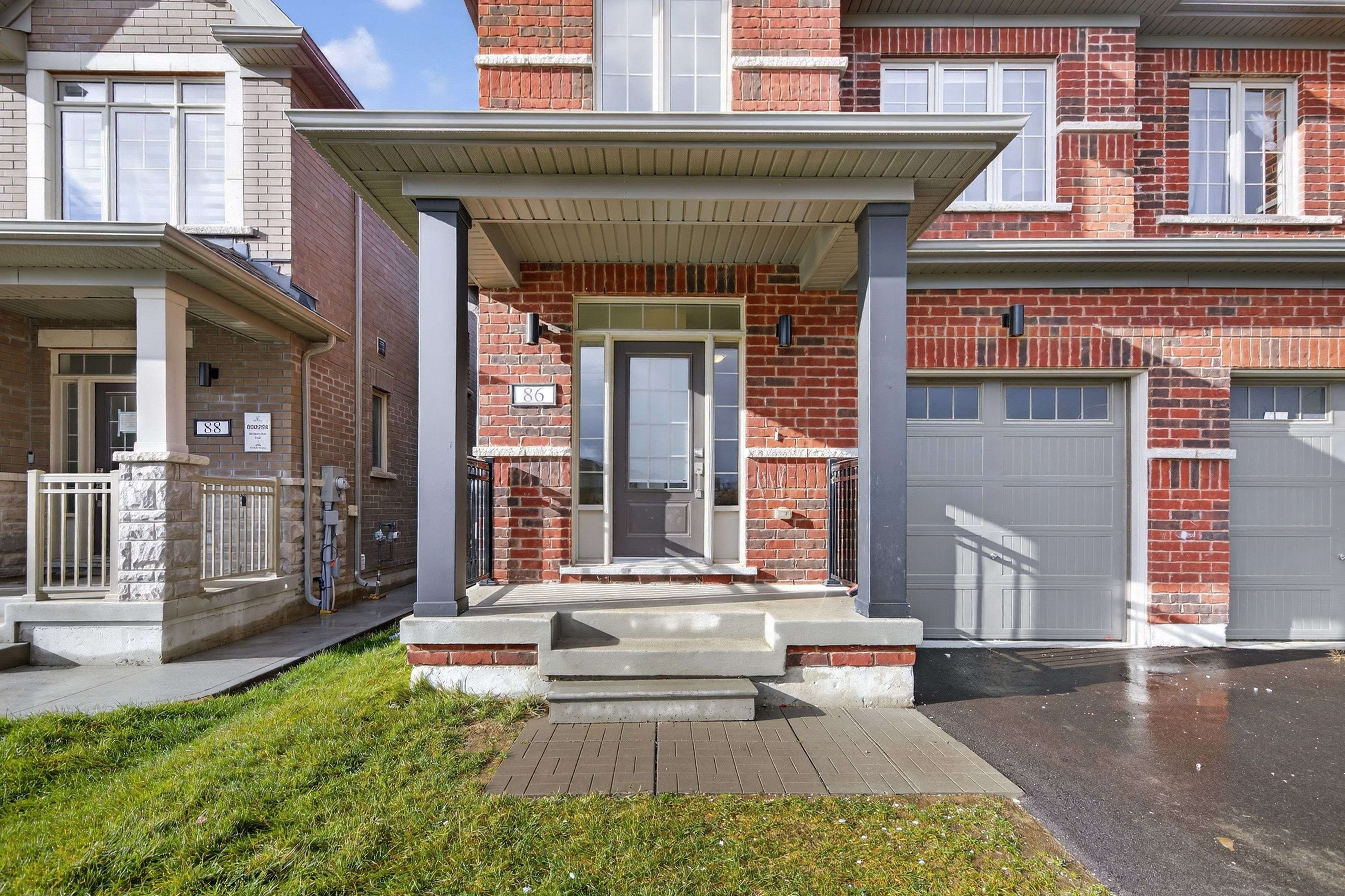 Barrie, ON L9J 0K8,86 West Oak TRL