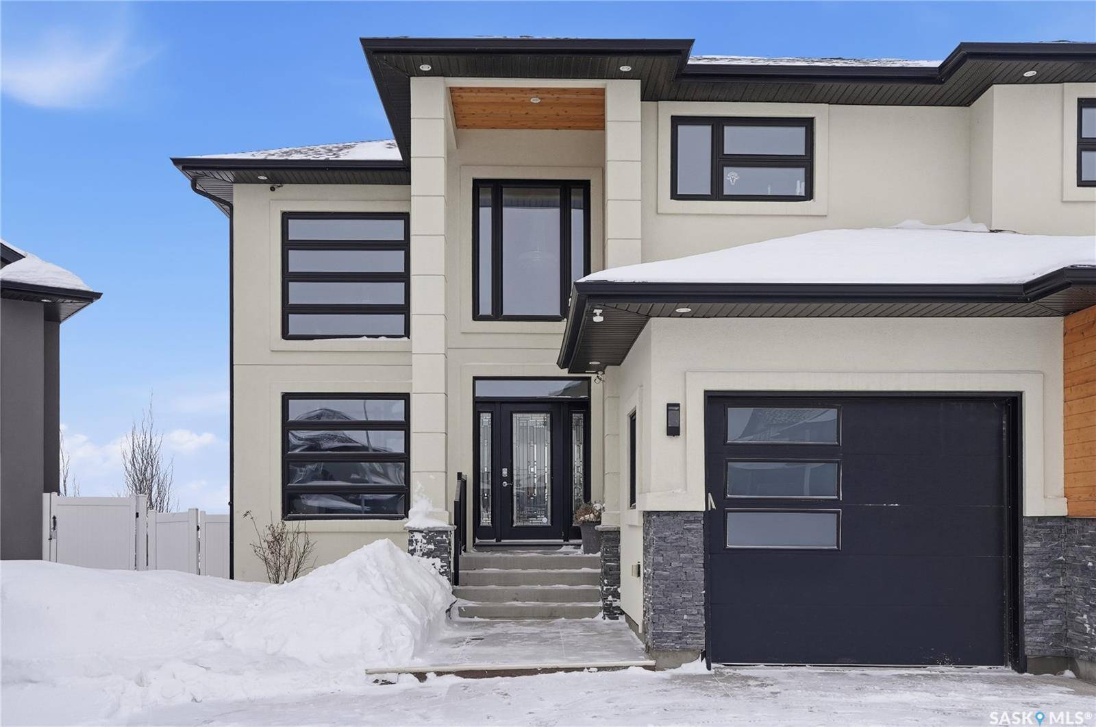 Saskatoon, SK S7W 0W8,371 Fast COURT