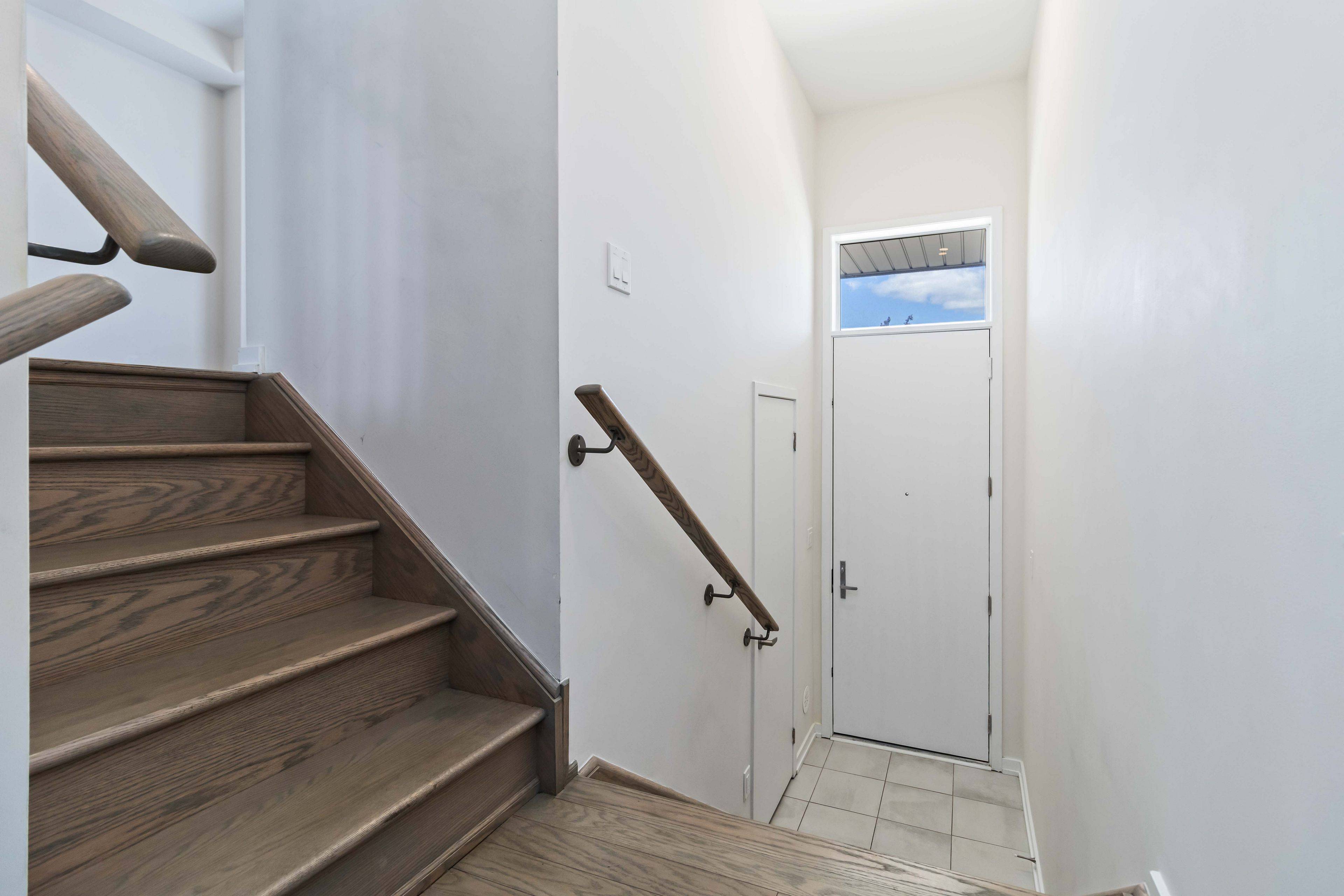 Caledon, ON L7E 2E1,142 Landsbridge ST