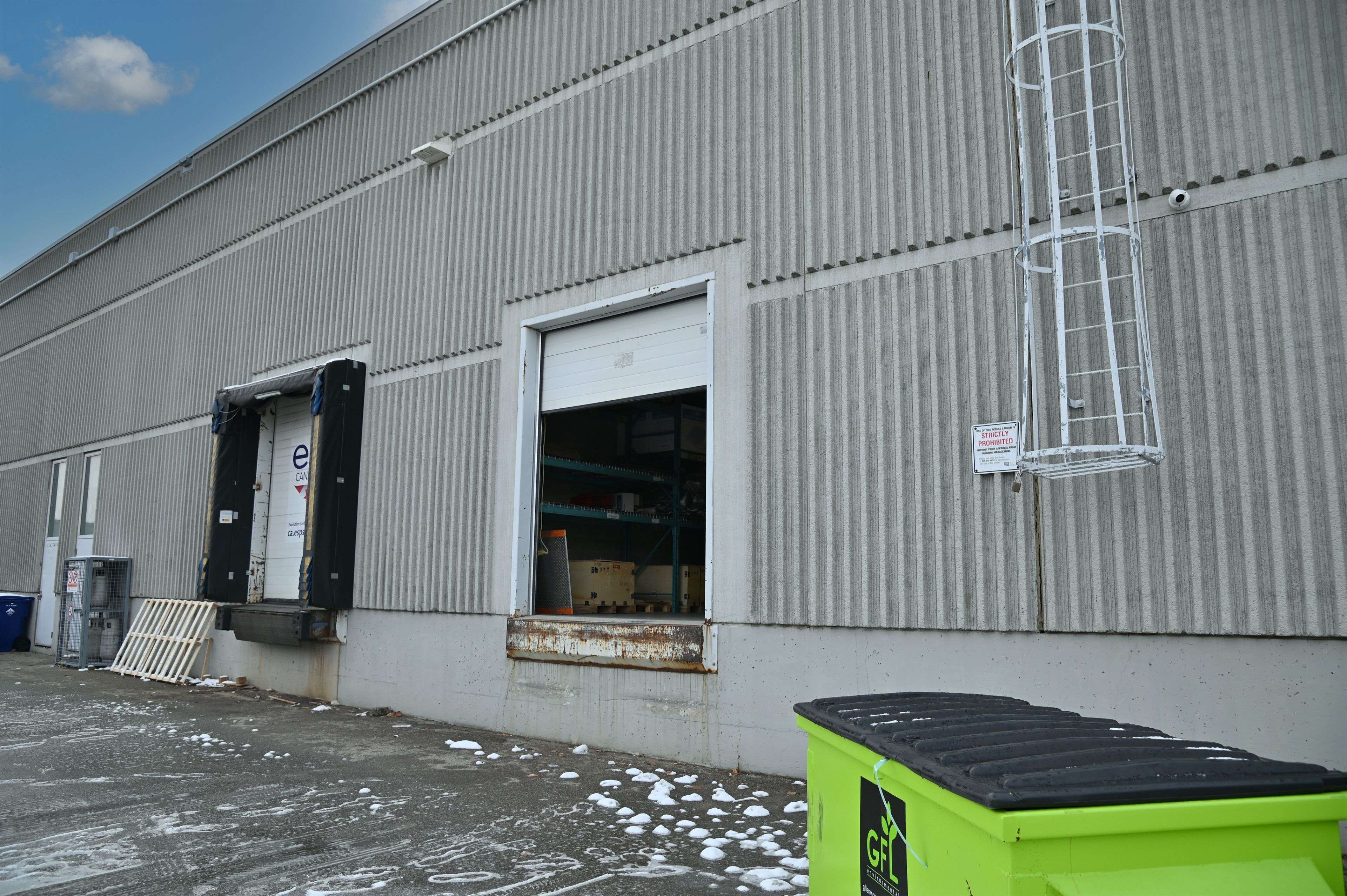 Mississauga, ON L5L 0A6,3620B Laird RD #7