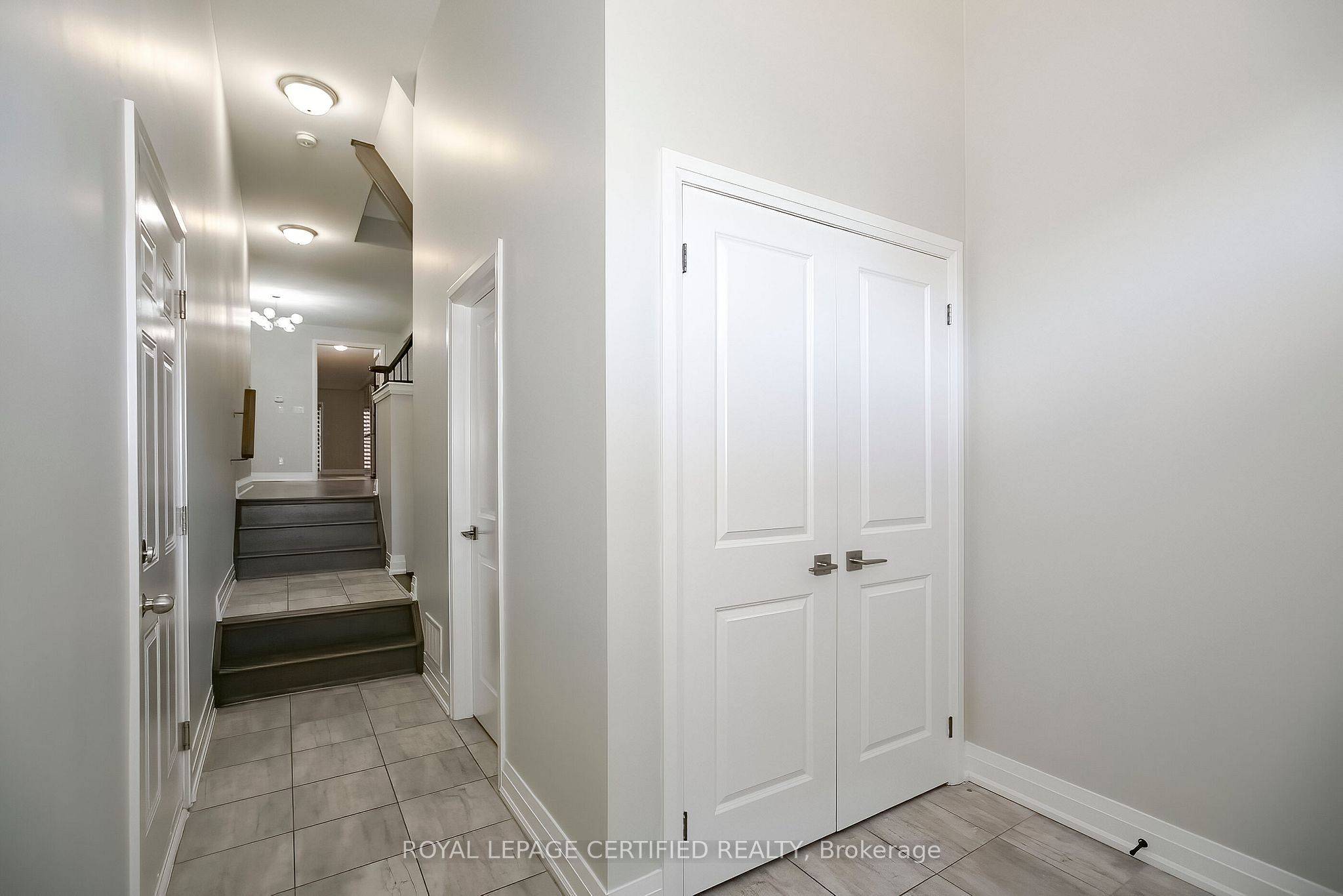 Brampton, ON L6Y 0E3,34 Dalbeattie DR