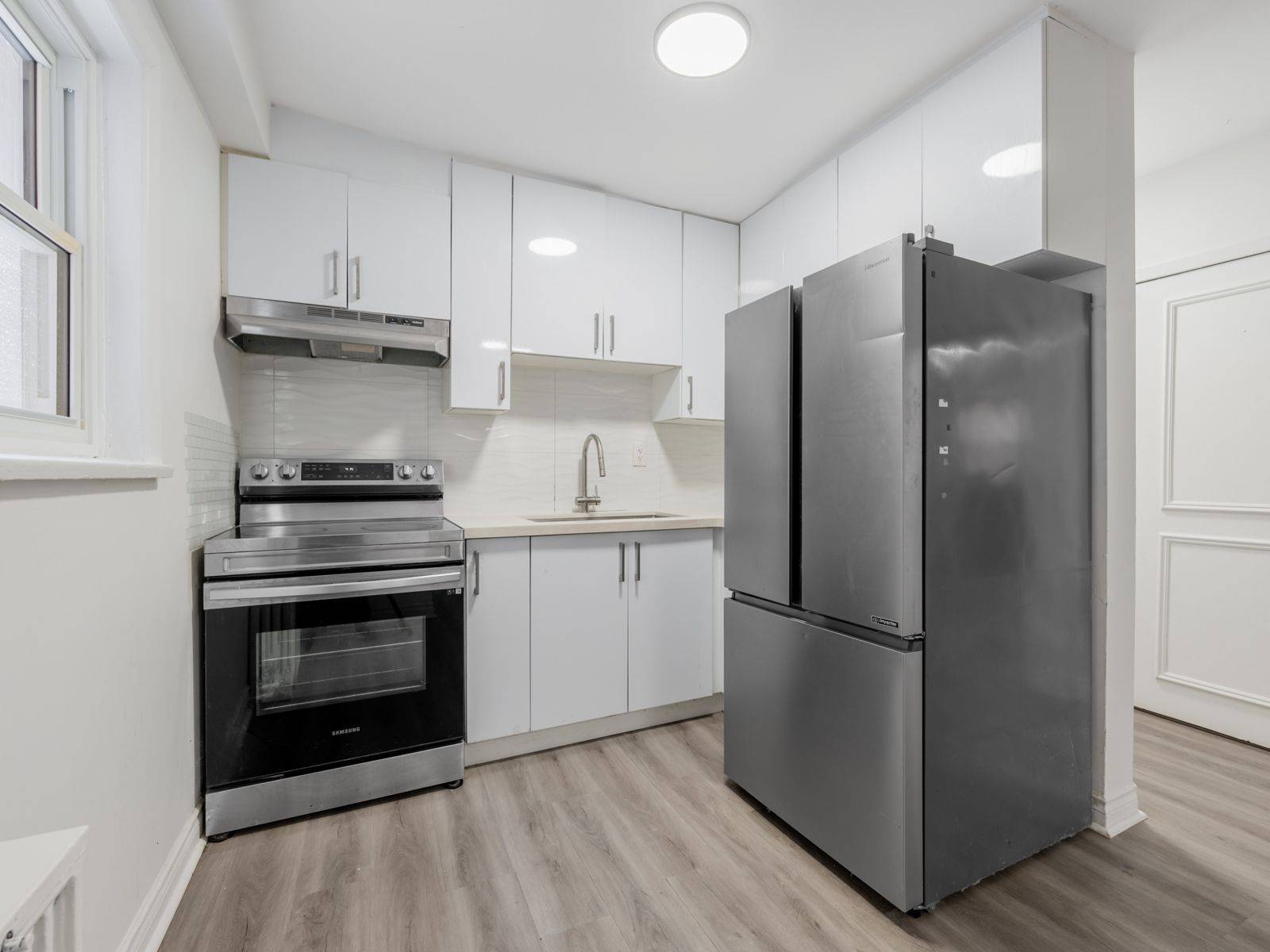 Toronto W03, ON M6M 3L6,1 Lacey AVE #1