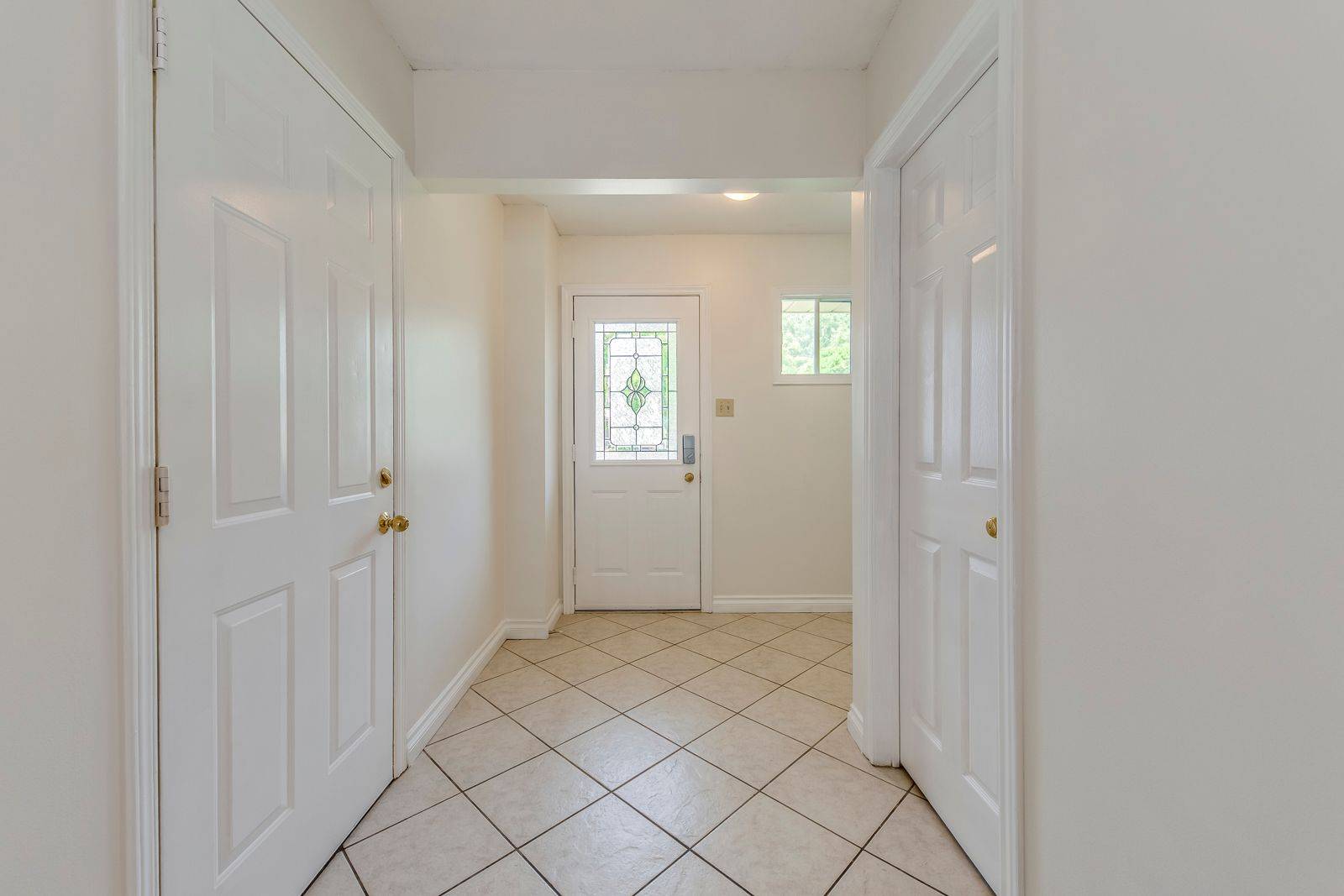 Oakville, ON L6M 2W6,1226 Cottonwood CRES