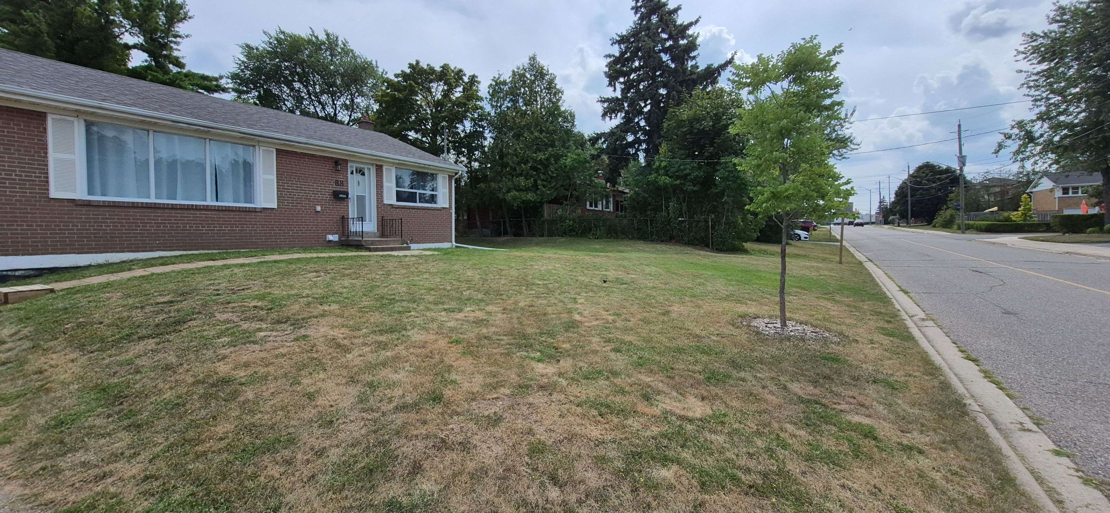 Mississauga, ON L5M 1V7,88 Vista BLVD