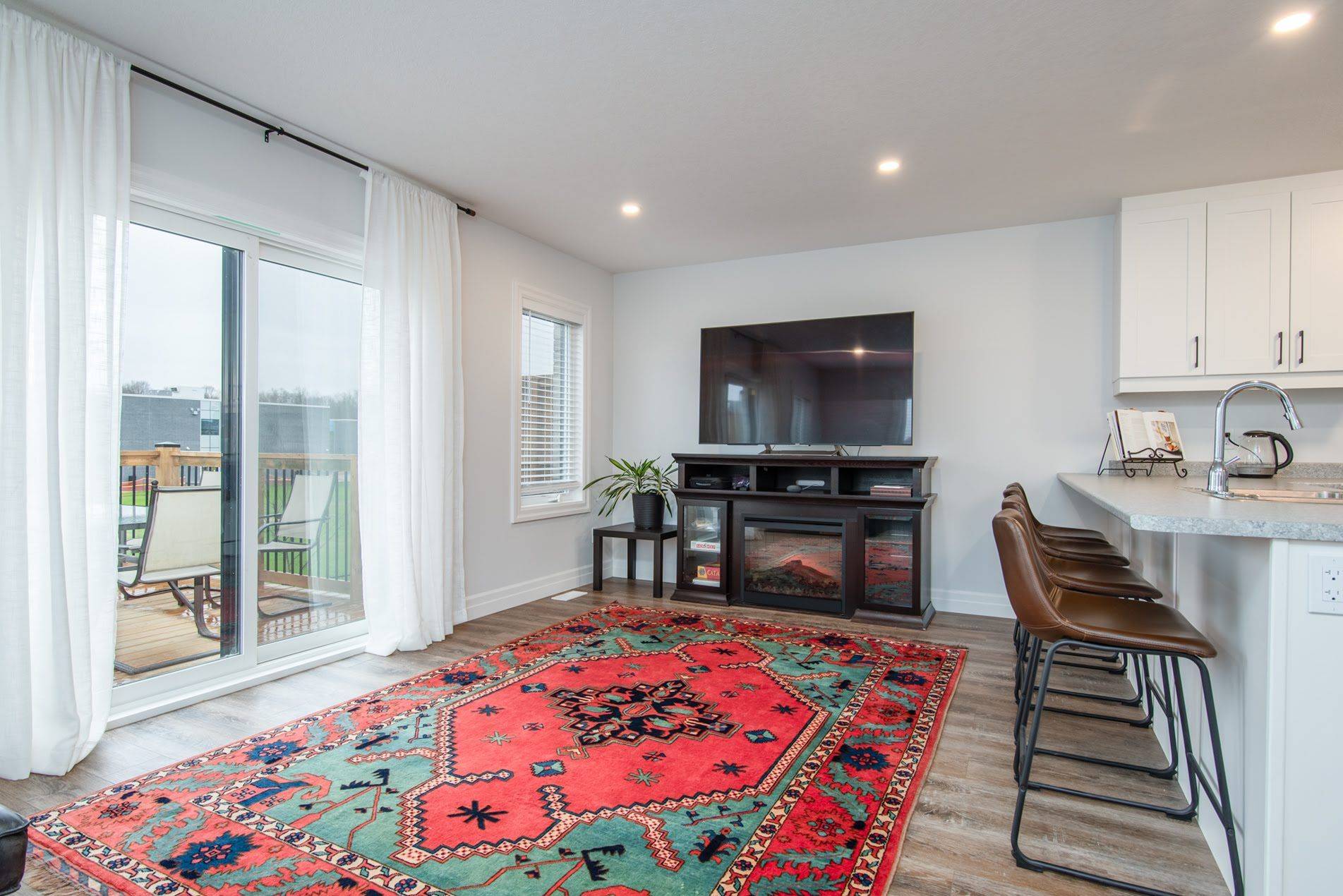 Kitchener, ON N2R 0R8,92 Pony WAY S