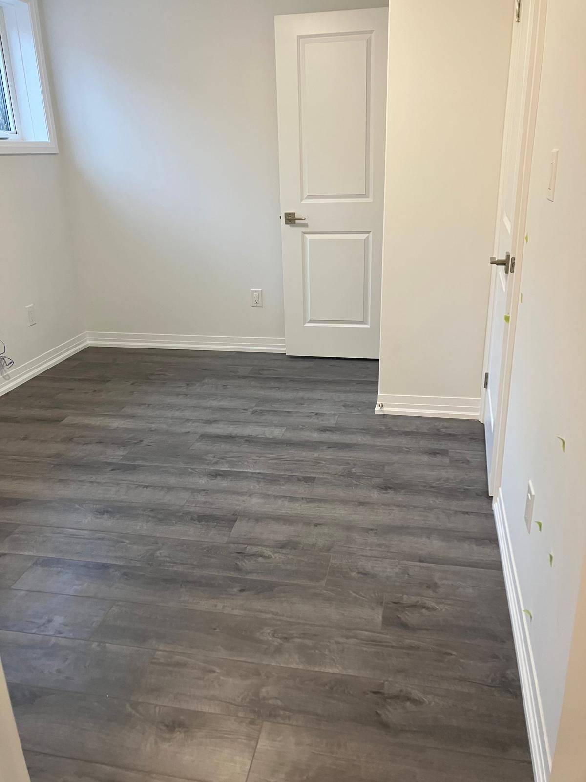 Niagara Falls, ON L2E 0C1,6705 Cropp ST #103