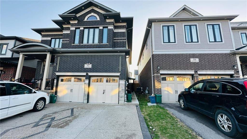 Kitchener, ON N2R 0N5,42 SPACHMAN ST #Lower