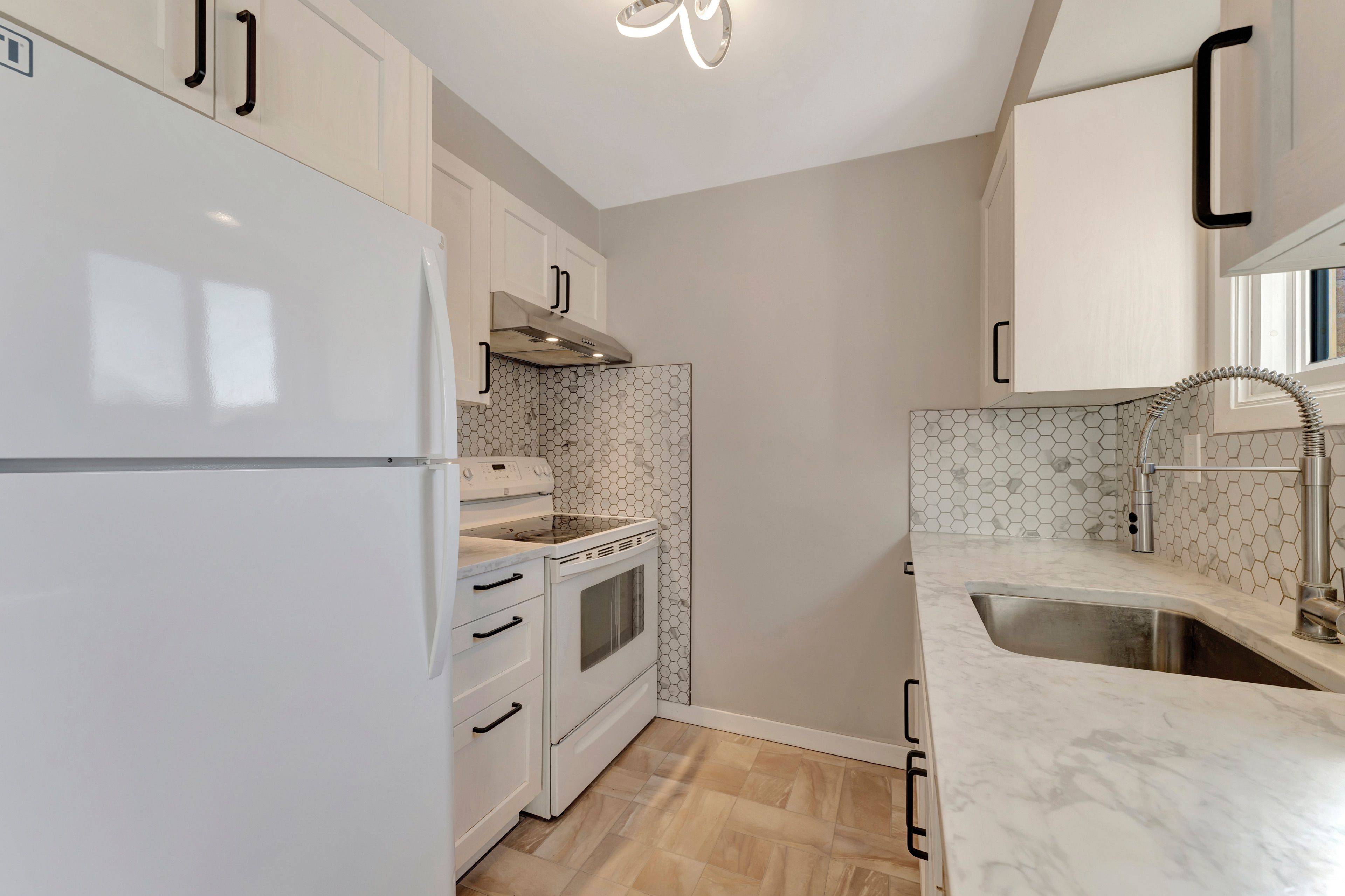 Kitchener, ON N2P 1K3,165 Green Valley DR #15