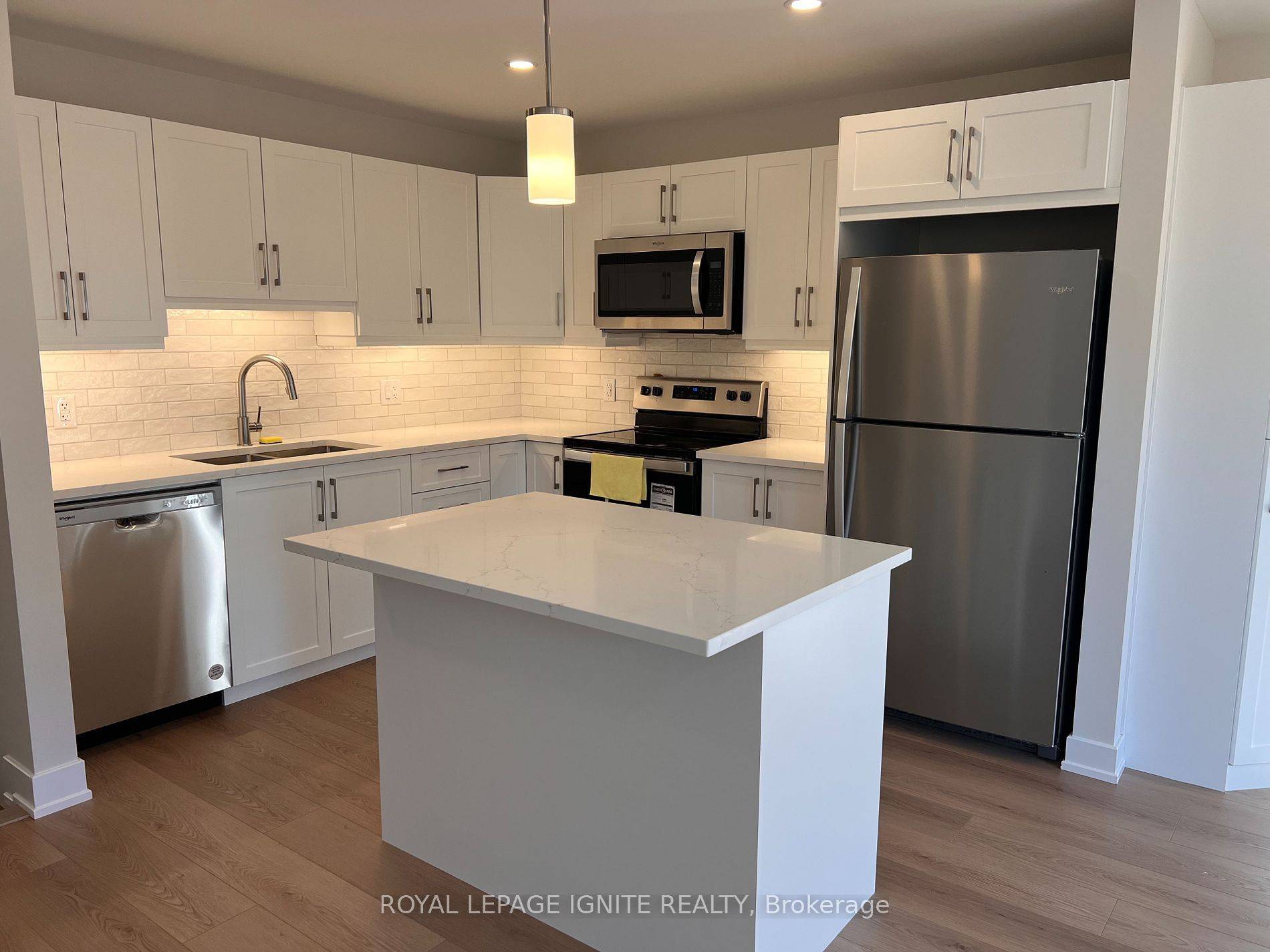 Smiths Falls, ON K7A 0C1,93 Whitcomb CRES