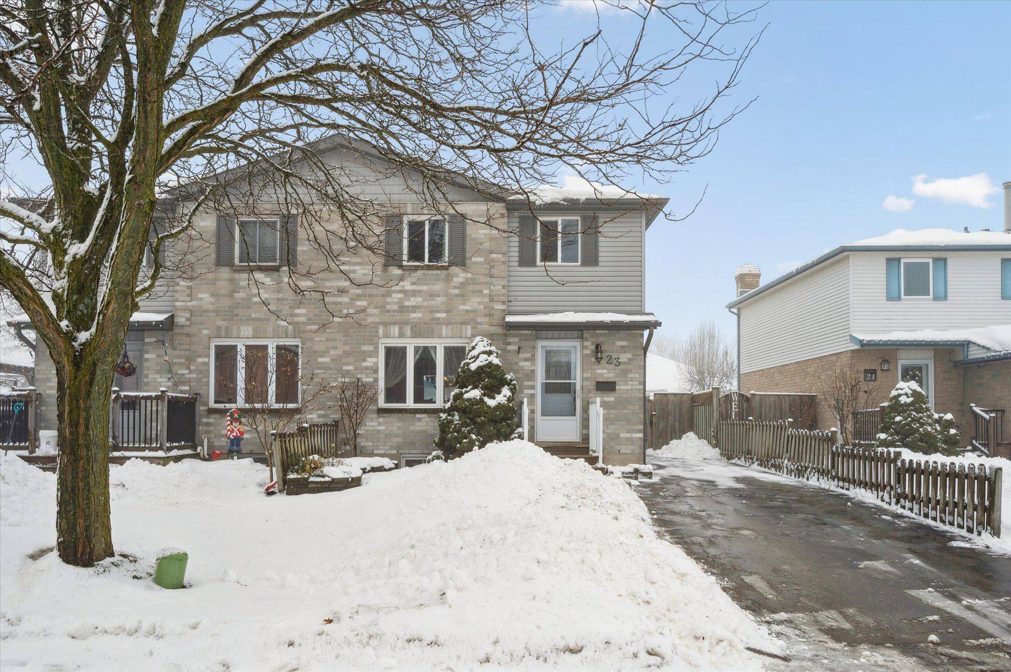 Kitchener, ON N2E 3K7,23 Tamvale CRES