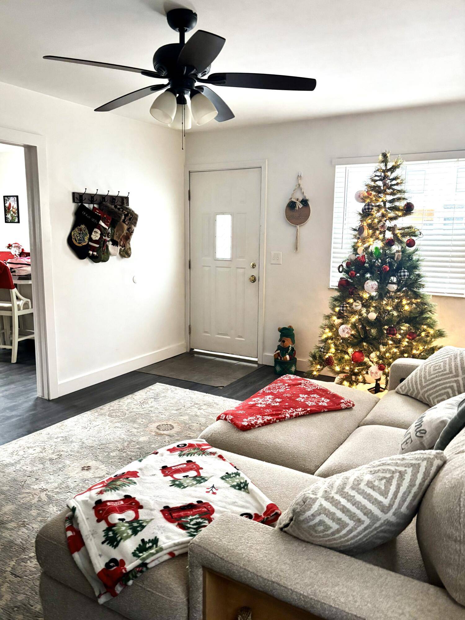 Hazel Park, MI 48030,1704 E Meyers AVE