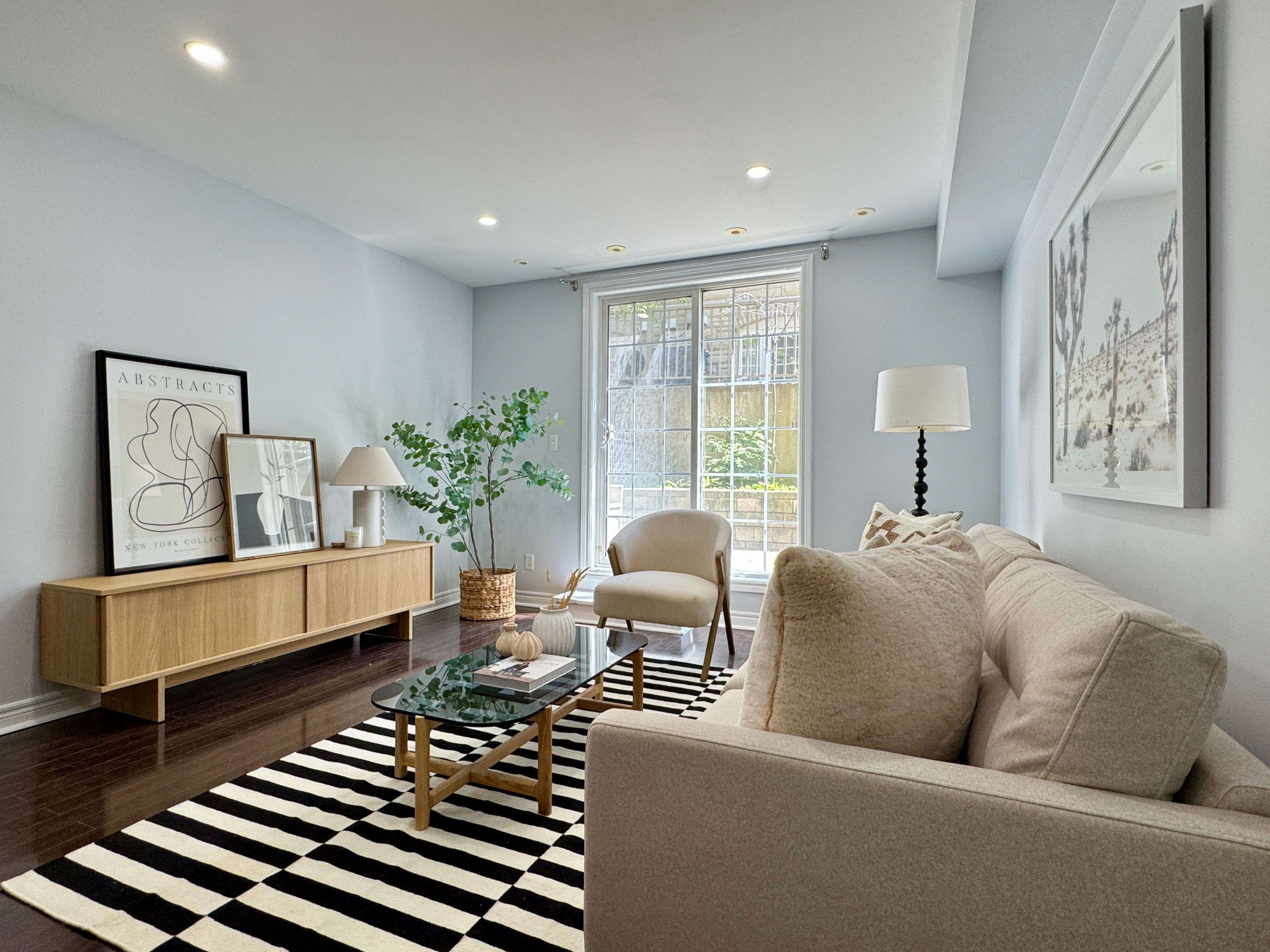 Toronto C07, ON M2R 3Y2,45 Cedarcroft BLVD #11