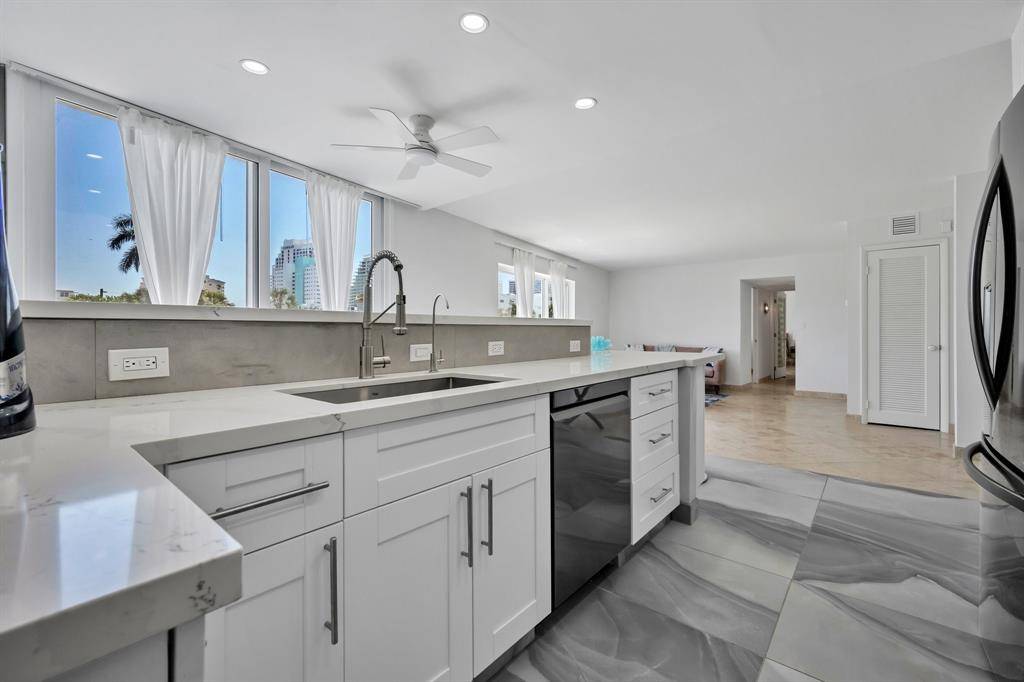 Fort Lauderdale, FL 33304,720 Bayshore Dr #202