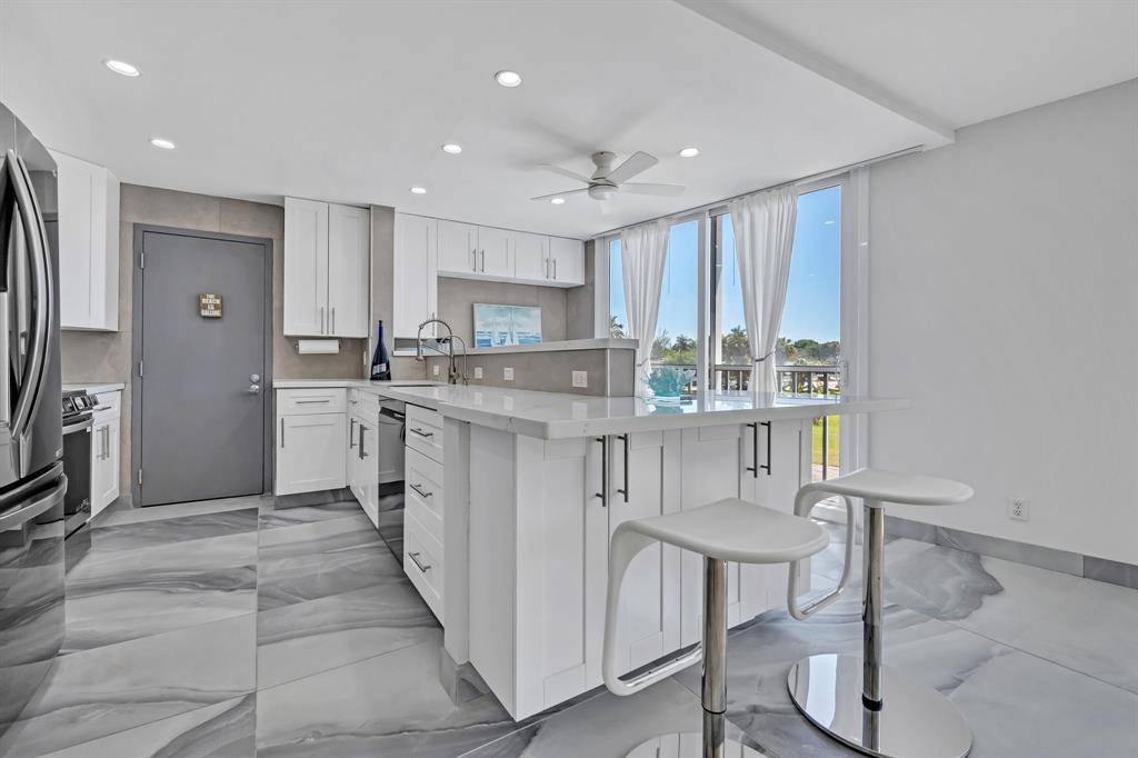 Fort Lauderdale, FL 33304,720 Bayshore Dr #202