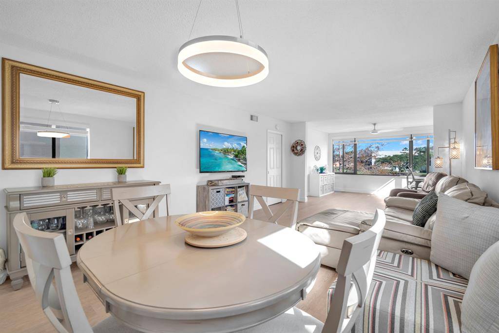 Fort Lauderdale, FL 33321,10738 W Clairmont Cir #206