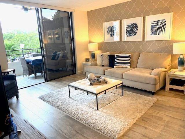 Hallandale Beach, FL 33009,500 Three Islands Blvd #L15