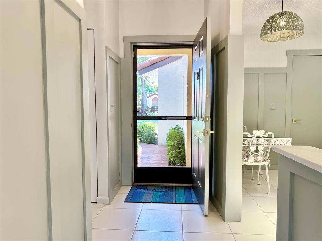 Boynton Beach, FL 33437,5869 Sunswept Ln #B