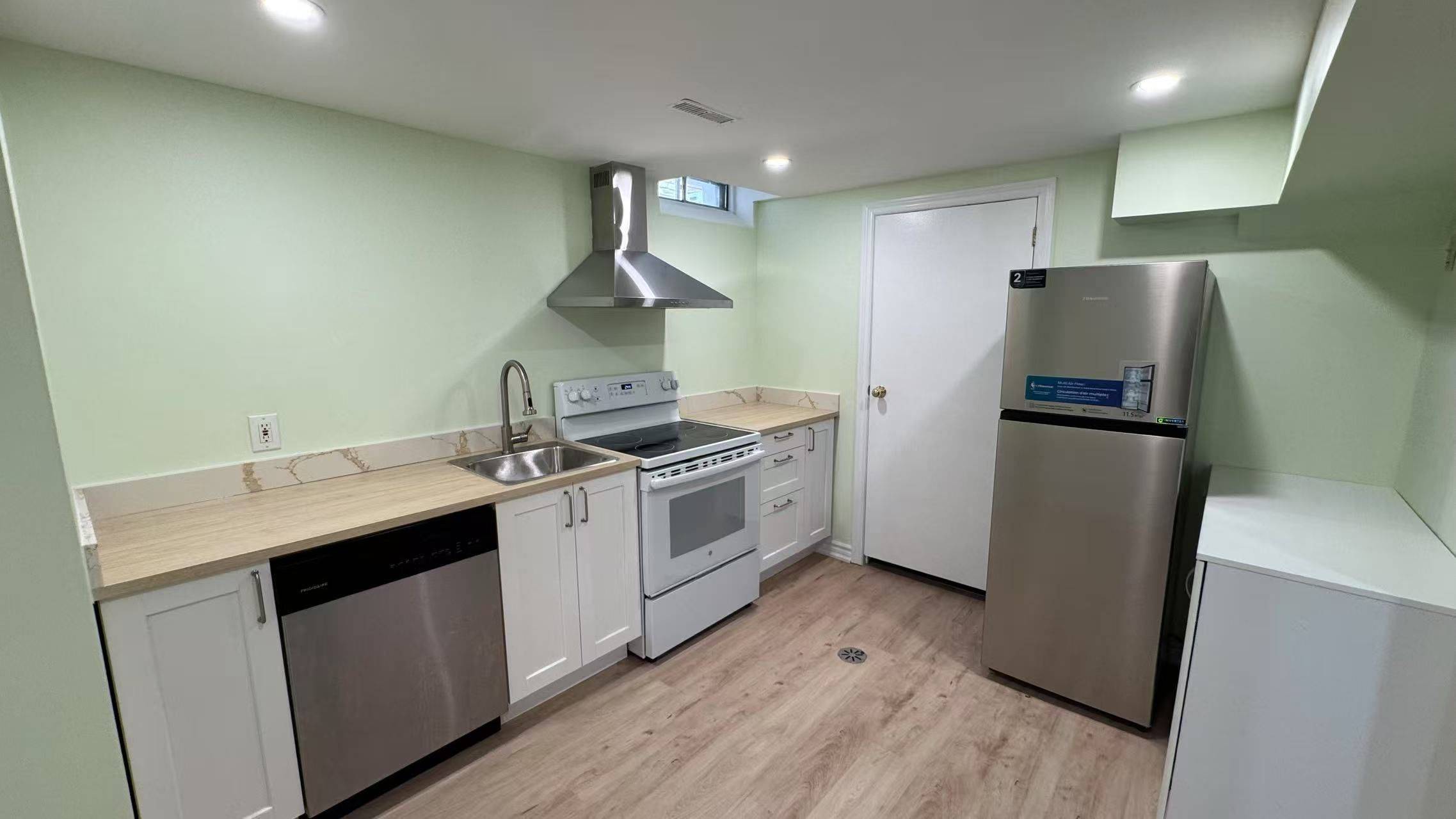 Markham, ON L3R 4P4,43 Marlow CRES #BASEMNET