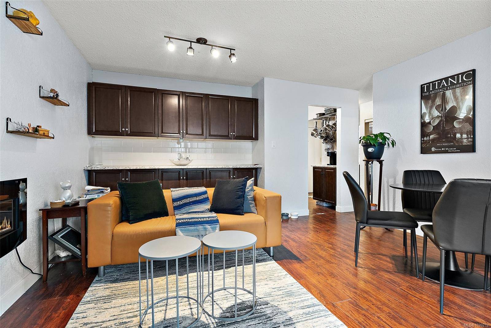 Victoria, BC V8T 3Y9,2610 Graham St #104