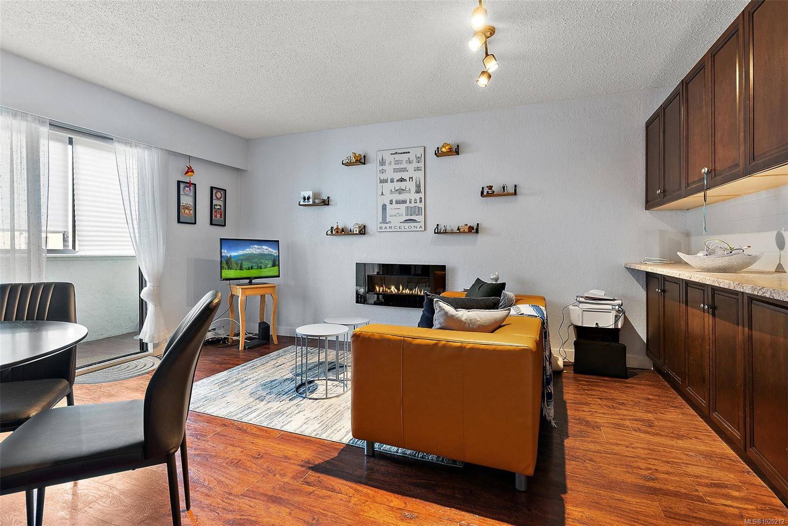 Victoria, BC V8T 3Y9,2610 Graham St #104