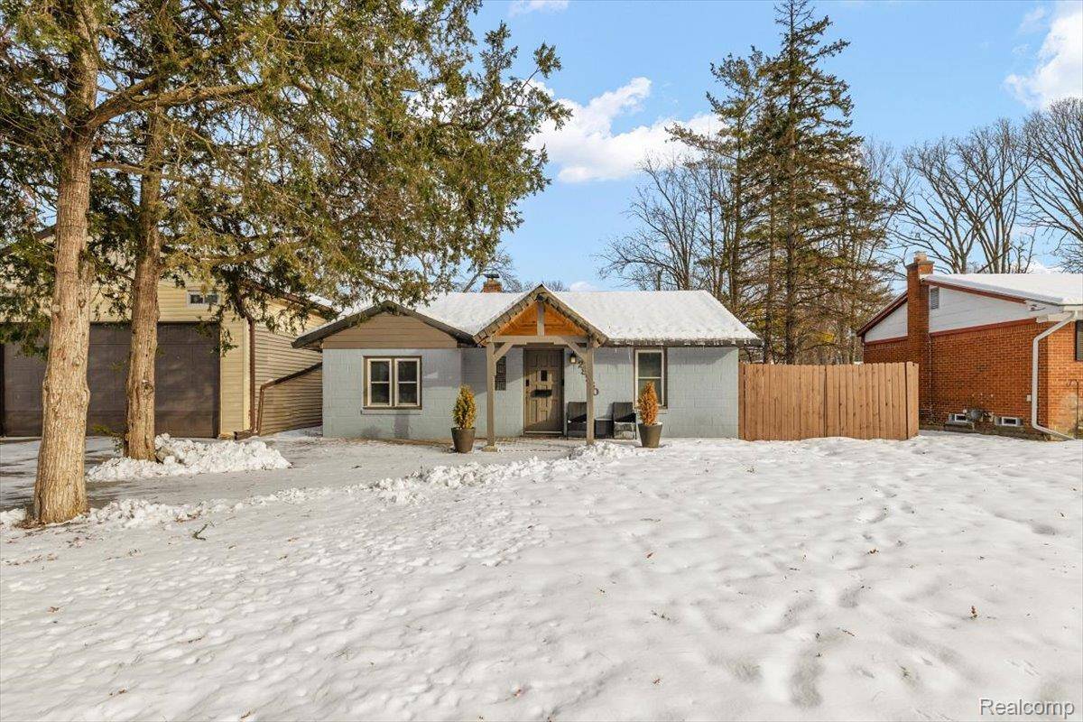 Southfield, MI 48076,28260 Aberdeen ST