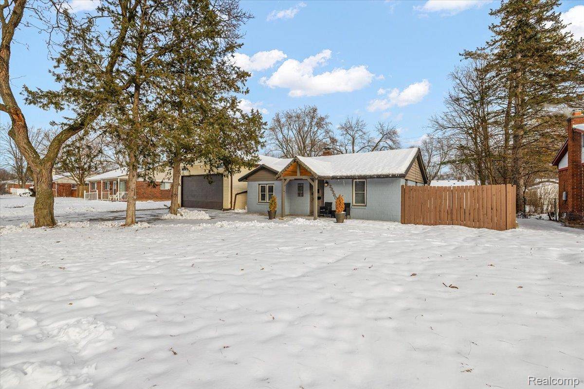 Southfield, MI 48076,28260 Aberdeen ST