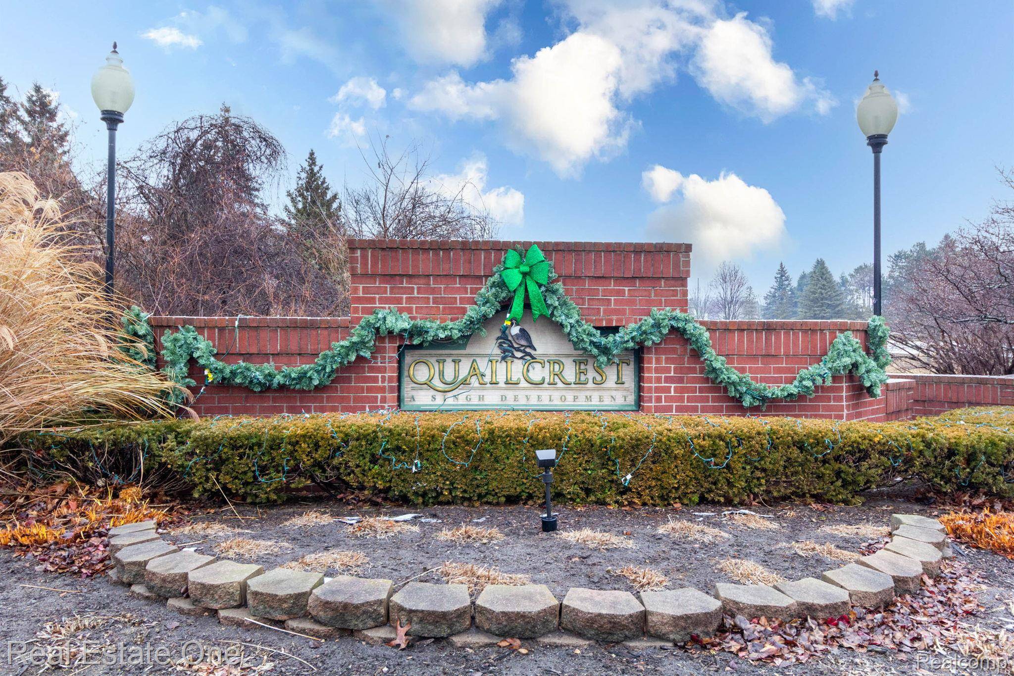 Rochester Hills, MI 48306,6536 Chatham CIR