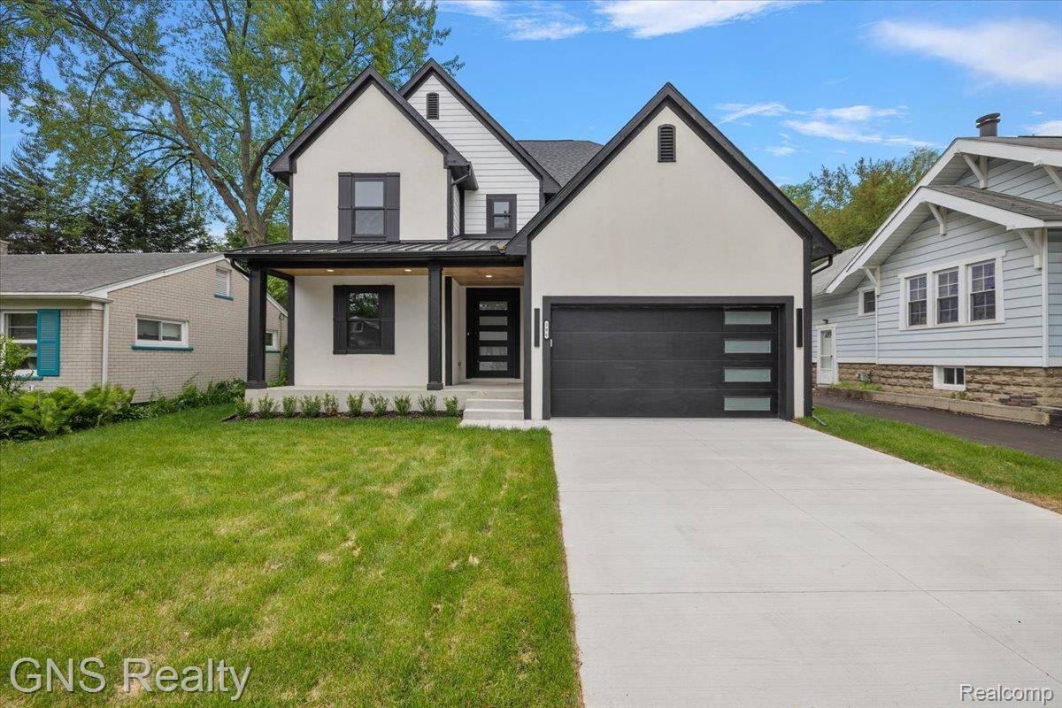 Royal Oak, MI 48073,206 E Windemere AVE