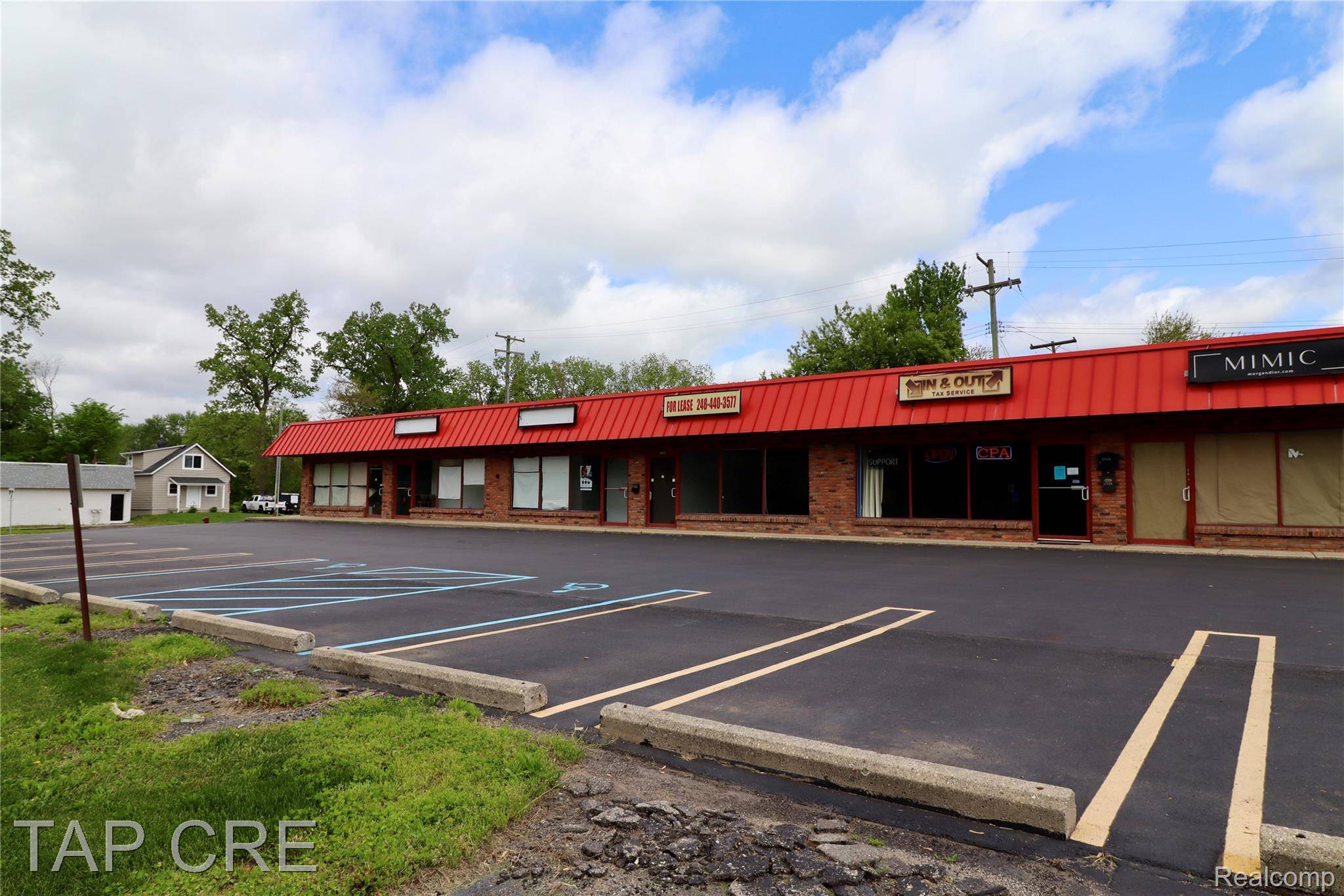 Livonia, MI 48152,27520 7 Mile RD