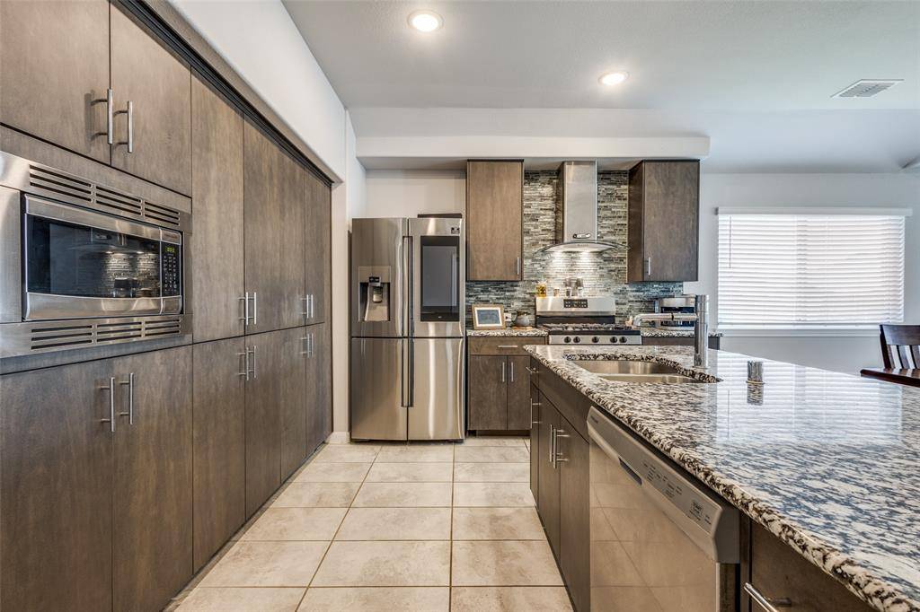 Aubrey, TX 76227,1404 Rosebush Road