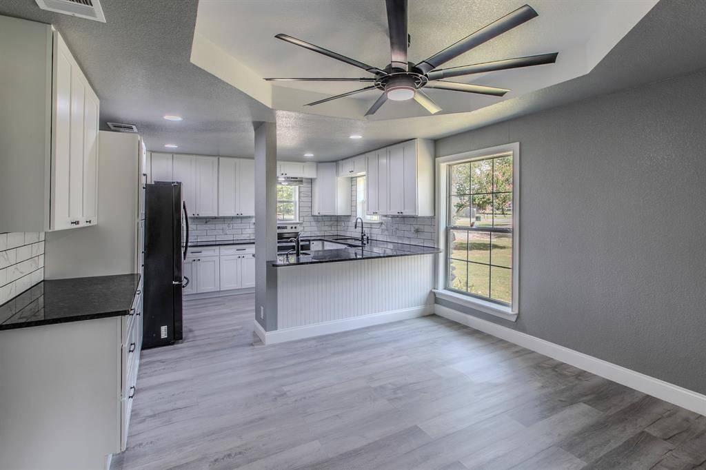 Woodway, TX 76712,768 ELMWOOD Drive