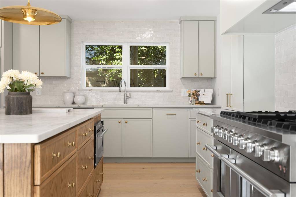 Dallas, TX 75238,9514 Brentgate Drive