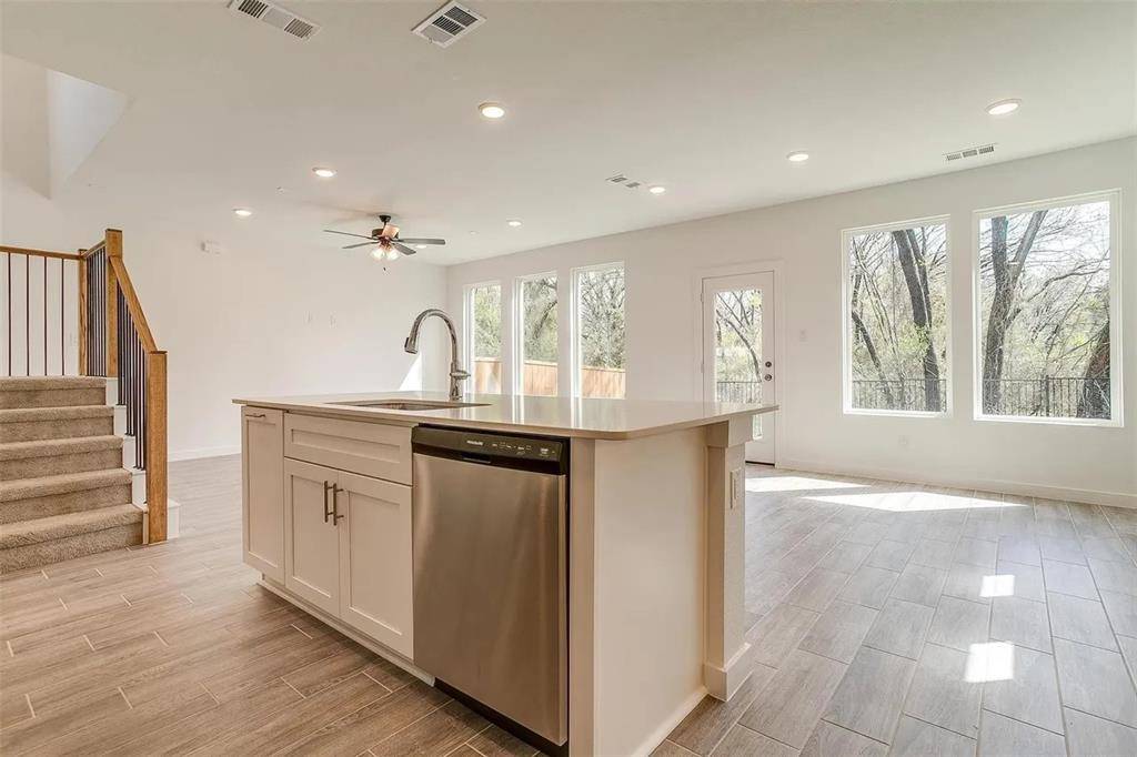 Arlington, TX 76001,4524 Hogans Alley Drive