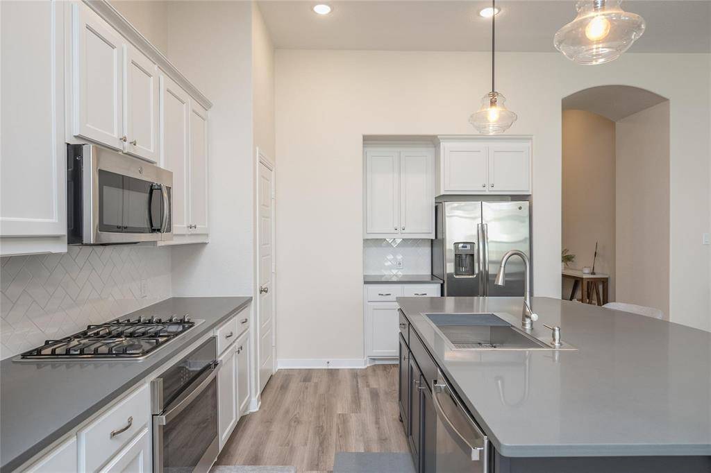 Argyle, TX 76226,904 Nuthatch Court