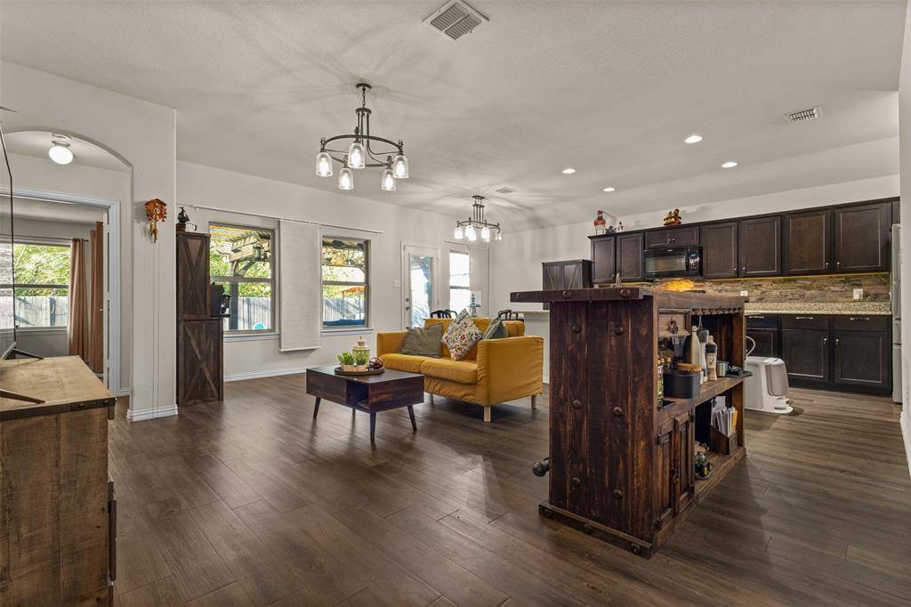 Fort Worth, TX 76119,4044 Saint Christian Street