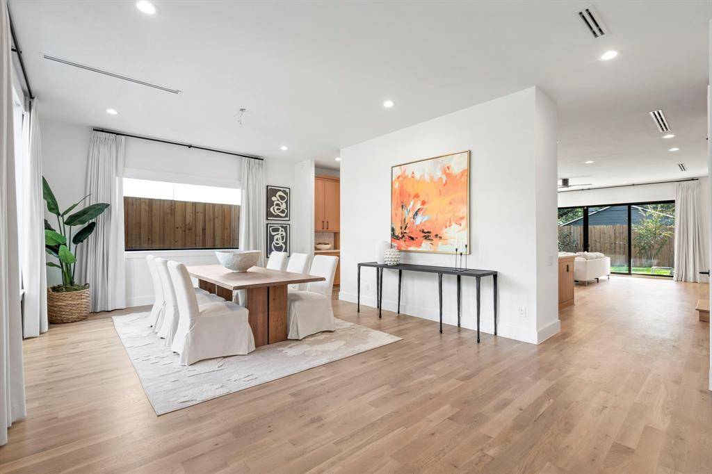 Dallas, TX 75206,6008 Kenwood Avenue