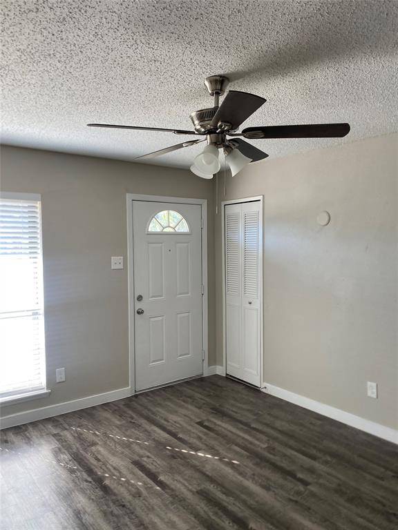 Grand Prairie, TX 75052,802 Las Palmas Drive