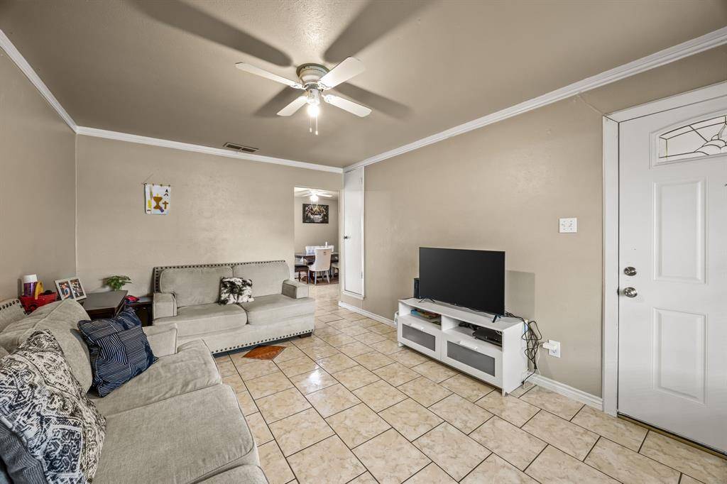 Arlington, TX 76010,1513 Glynn Oaks Drive