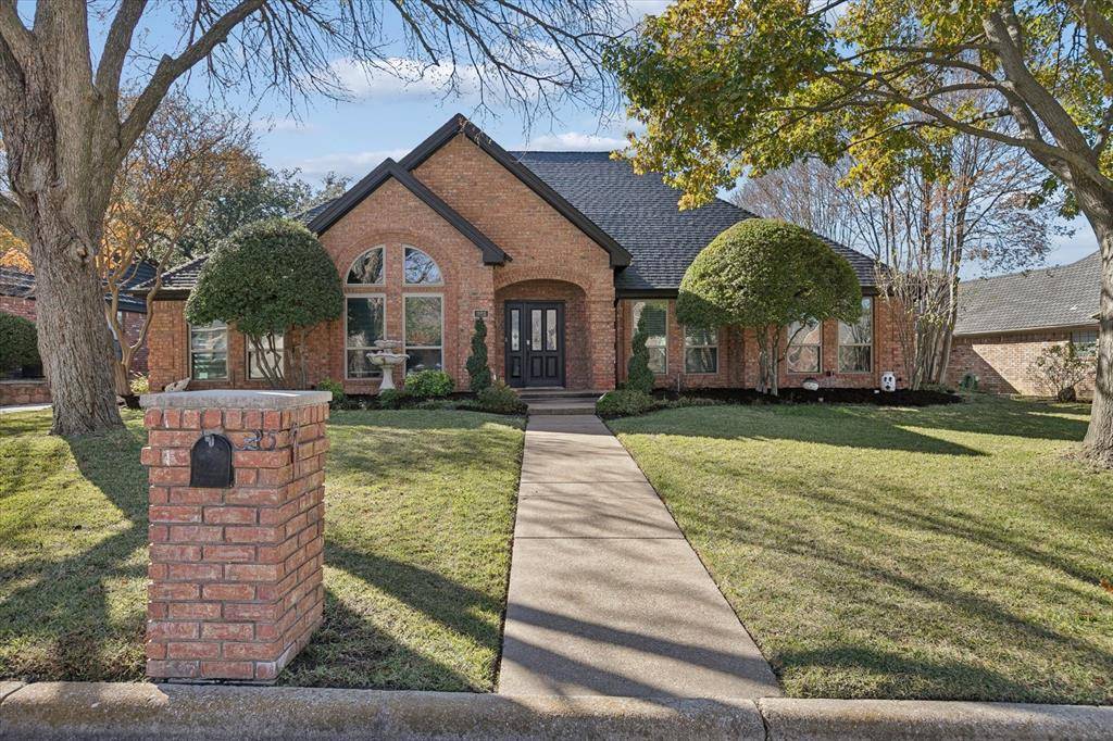 Hurst, TX 76054,325 Cottonwood Lane