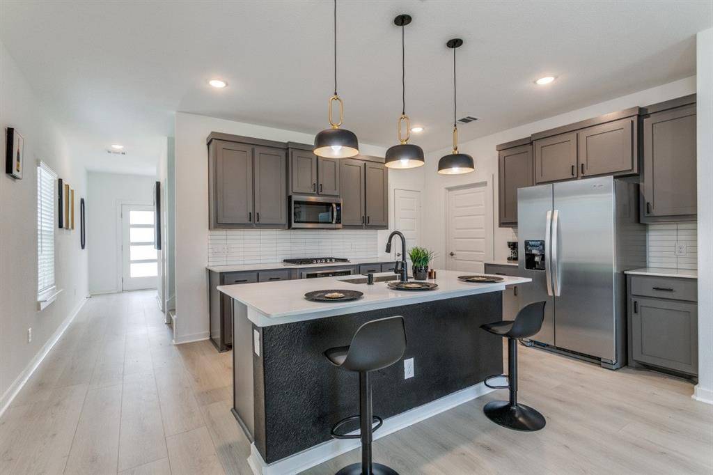 Dallas, TX 75212,3351 Conroe Street