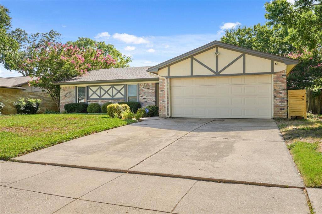 Bedford, TX 76021,2917 Highgate Lane