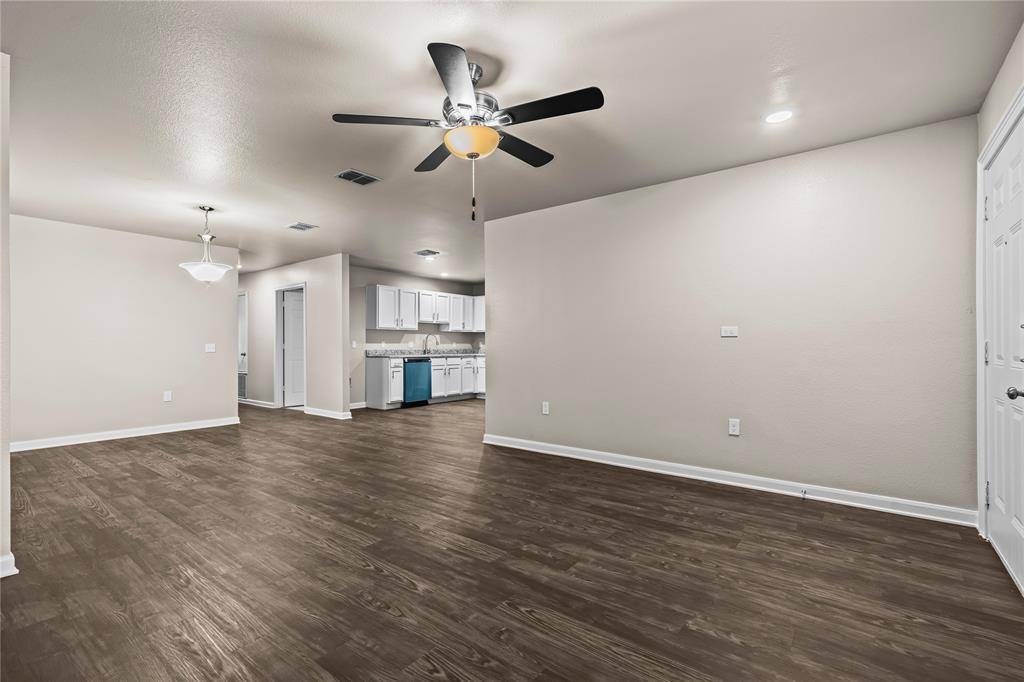 Dallas, TX 75215,2723 Parsons Avenue