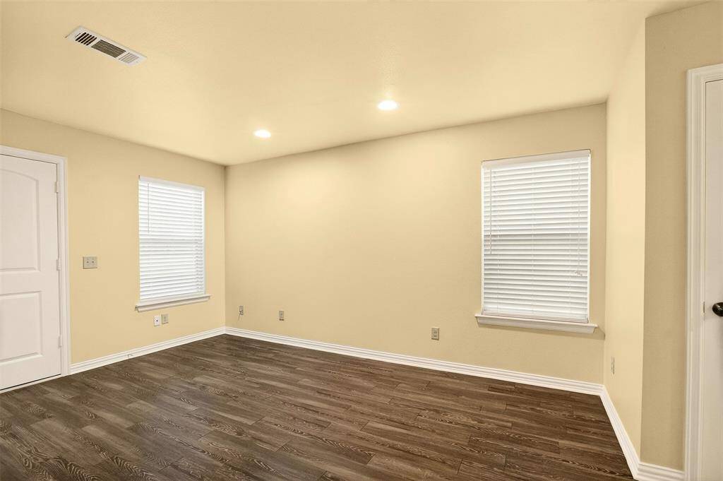 Van Alstyne, TX 75495,1716 S Waco Street