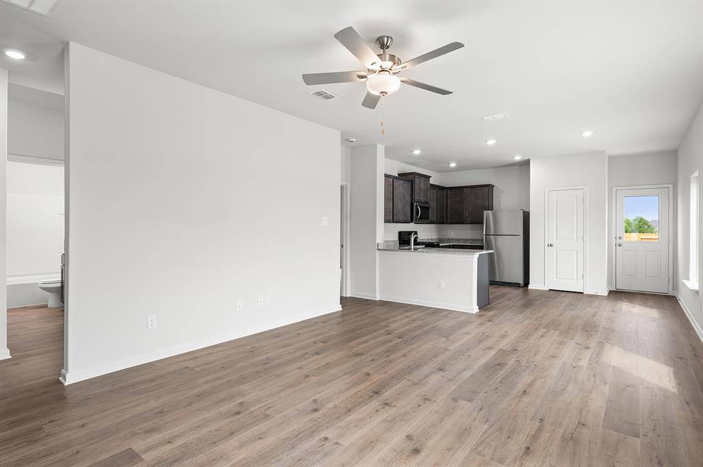 Ponder, TX 76259,8405 White Wolf Trail