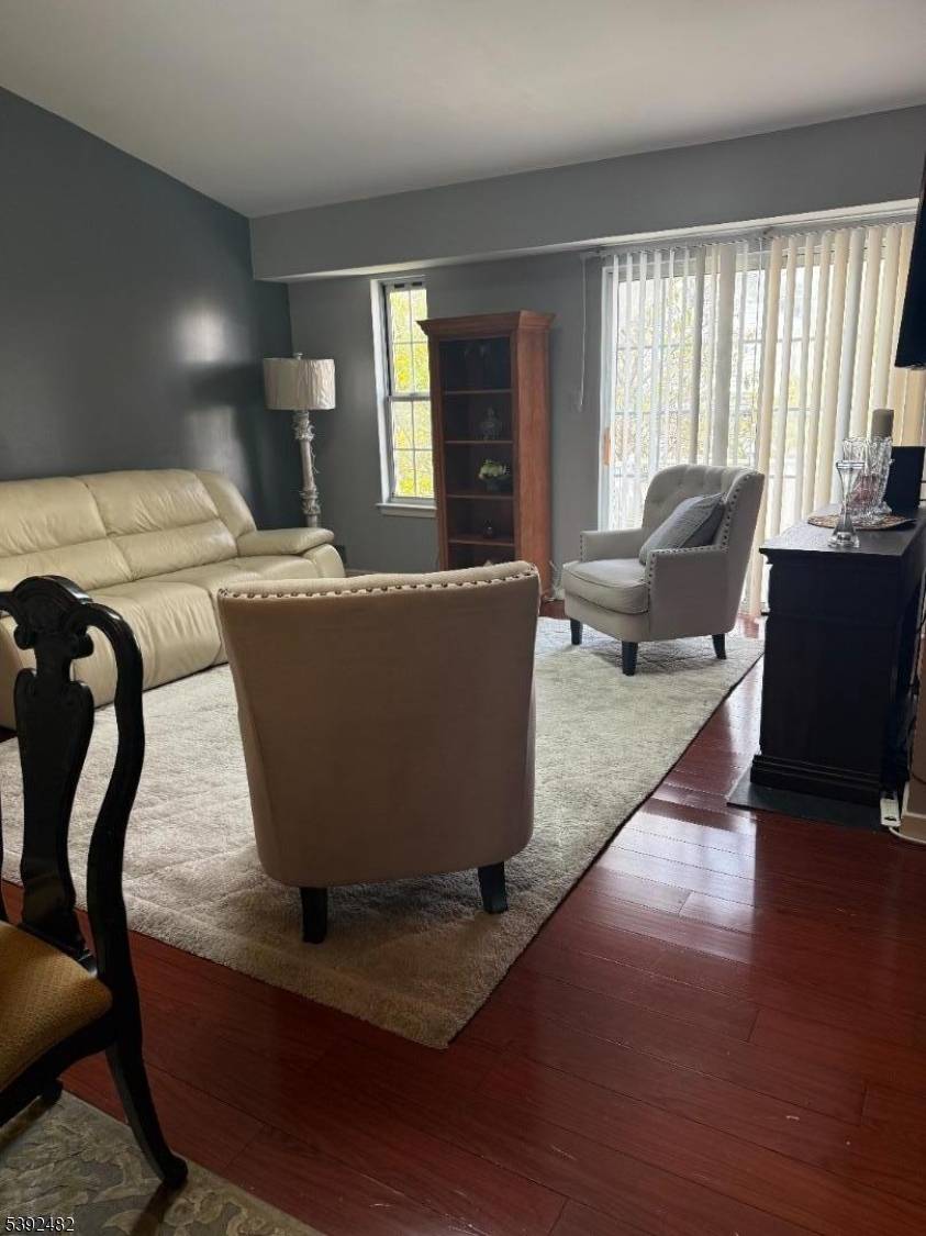 Newark City, NJ 07104,751 Summer Ave #3A