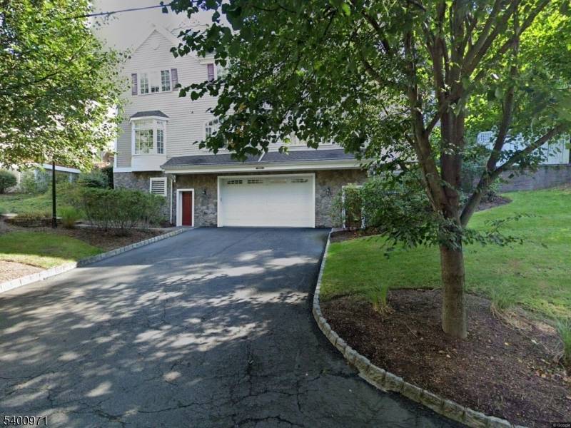 Morristown Town, NJ 07960,60 Chestnut St #2