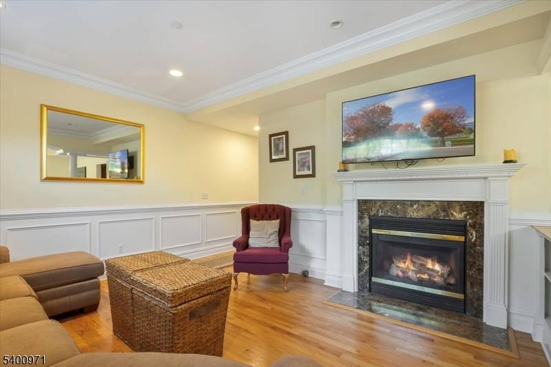 Morristown Town, NJ 07960,60 Chestnut St #2