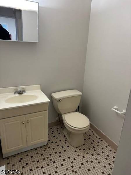 Butler Boro, NJ 07405,234 Main St #9